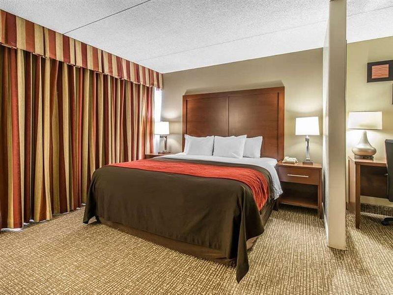 Comfort Inn & Suites Denver Northfield Exterior foto