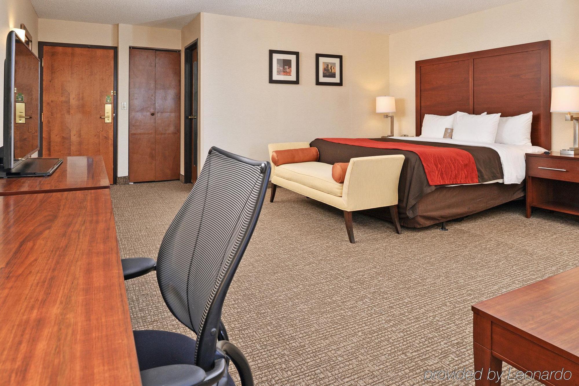 Comfort Inn & Suites Denver Northfield Exterior foto